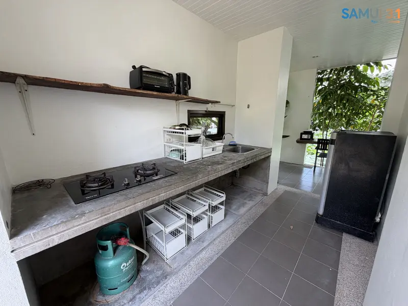 One-bedroom studio house