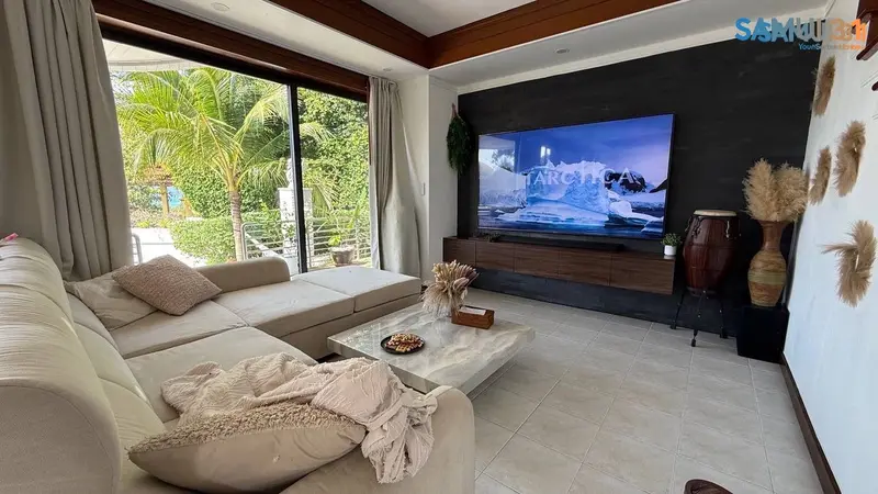 Villa with Four Bedrooms