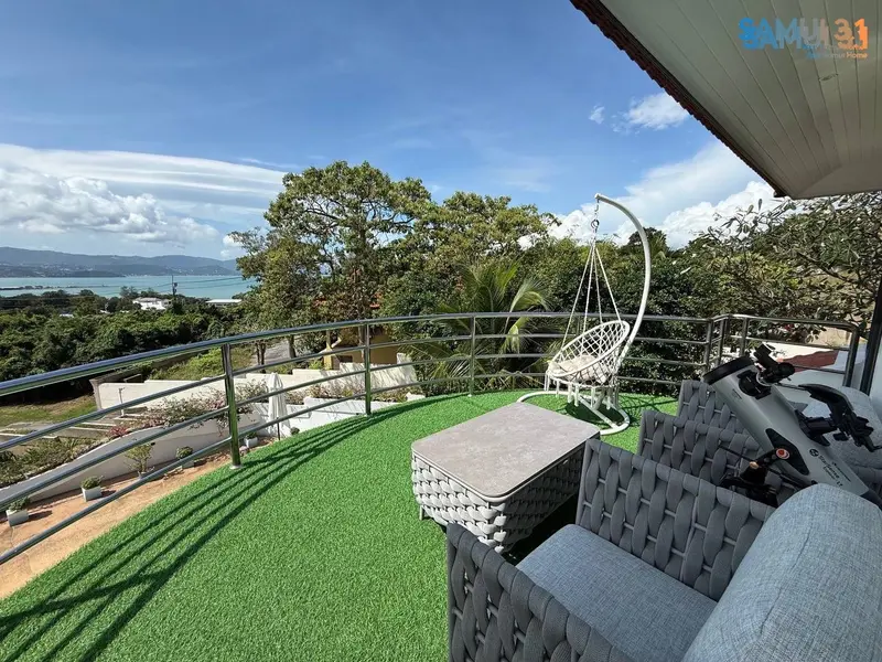 Villa with Four Bedrooms