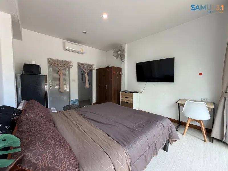 One-bedroom studio