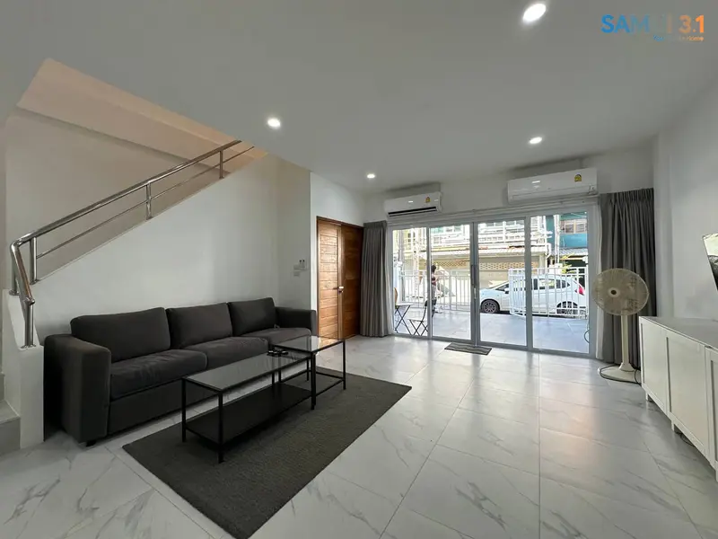 Maenam Townhouse