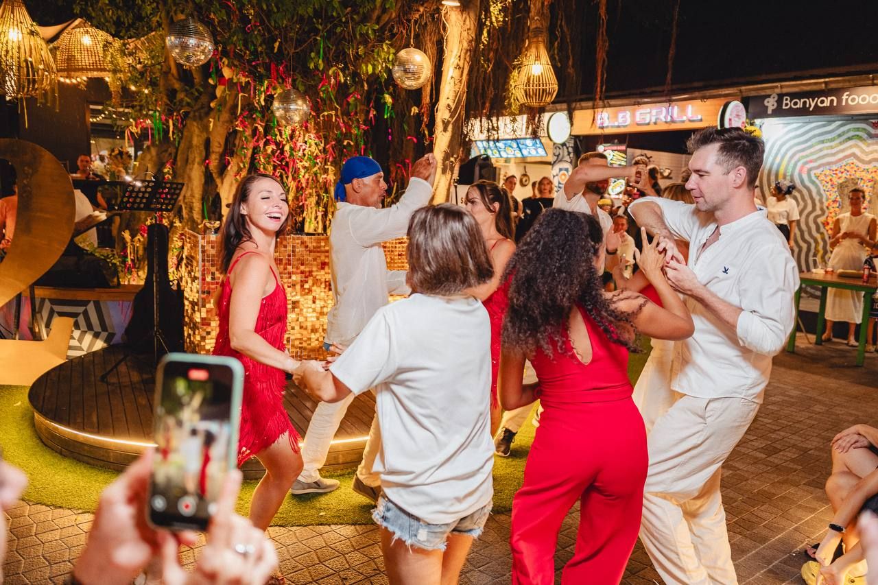 Social Dance (Salsa, Bachata, Kizomba) на Самуи