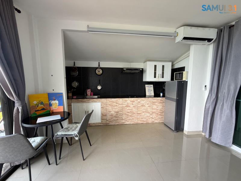 One-bedroom apartments with panoramic views