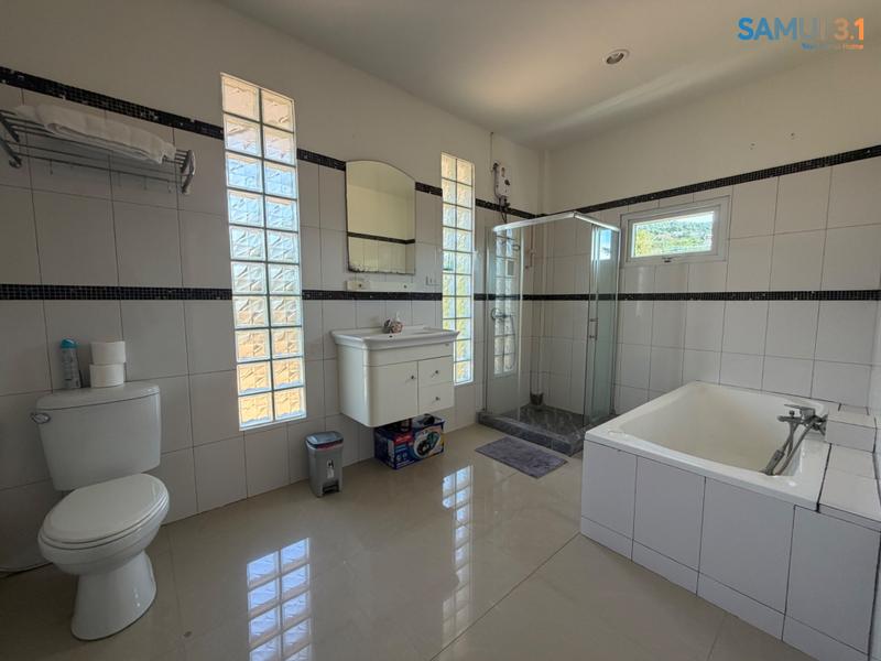 One-bedroom apartments with panoramic views