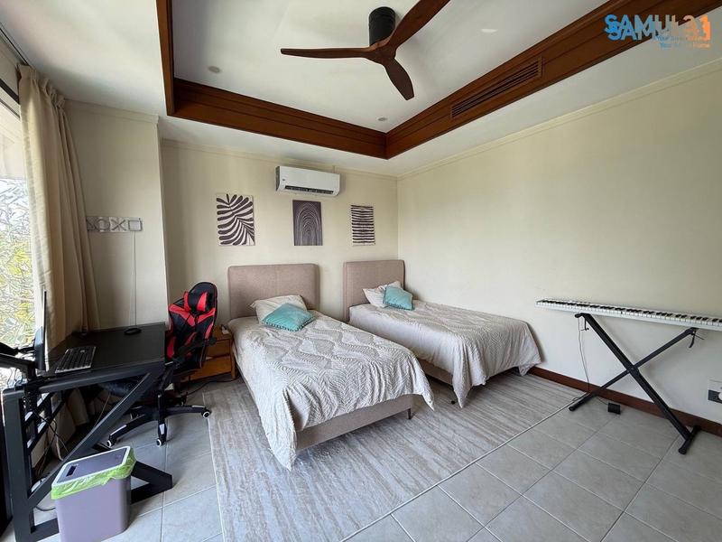Villa with Four Bedrooms