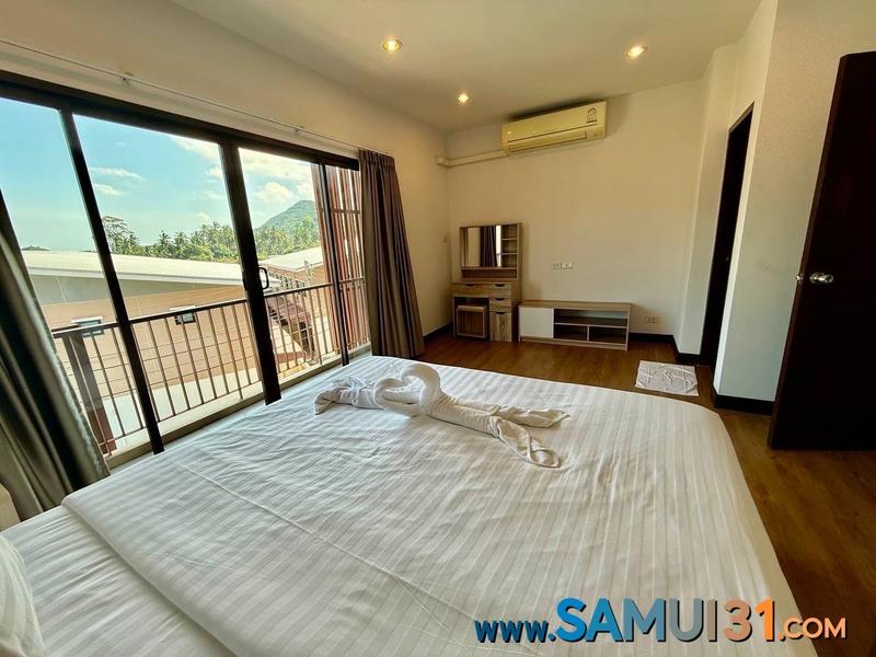Three-Bedroom Townhouse